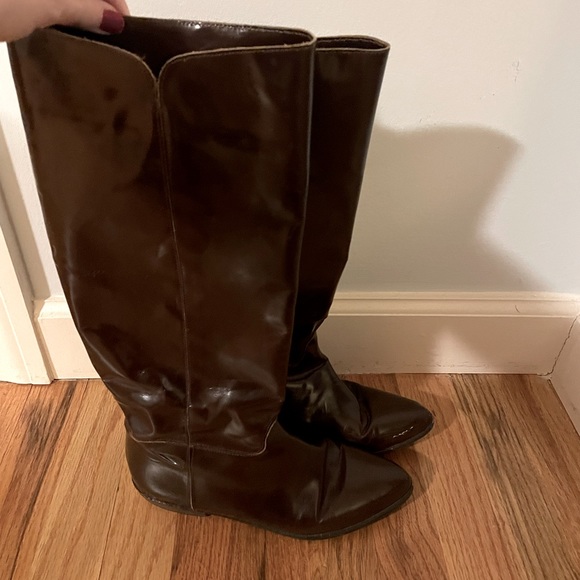 AUTUMN BOOTS! 🍂🍁👢Italian, patent leather, vintage boots 🇮🇹 - Picture 1 of 3